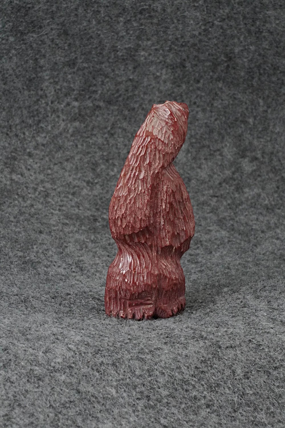 Bear Zuni Fetish Carving - Rodrick Tsabetsaye