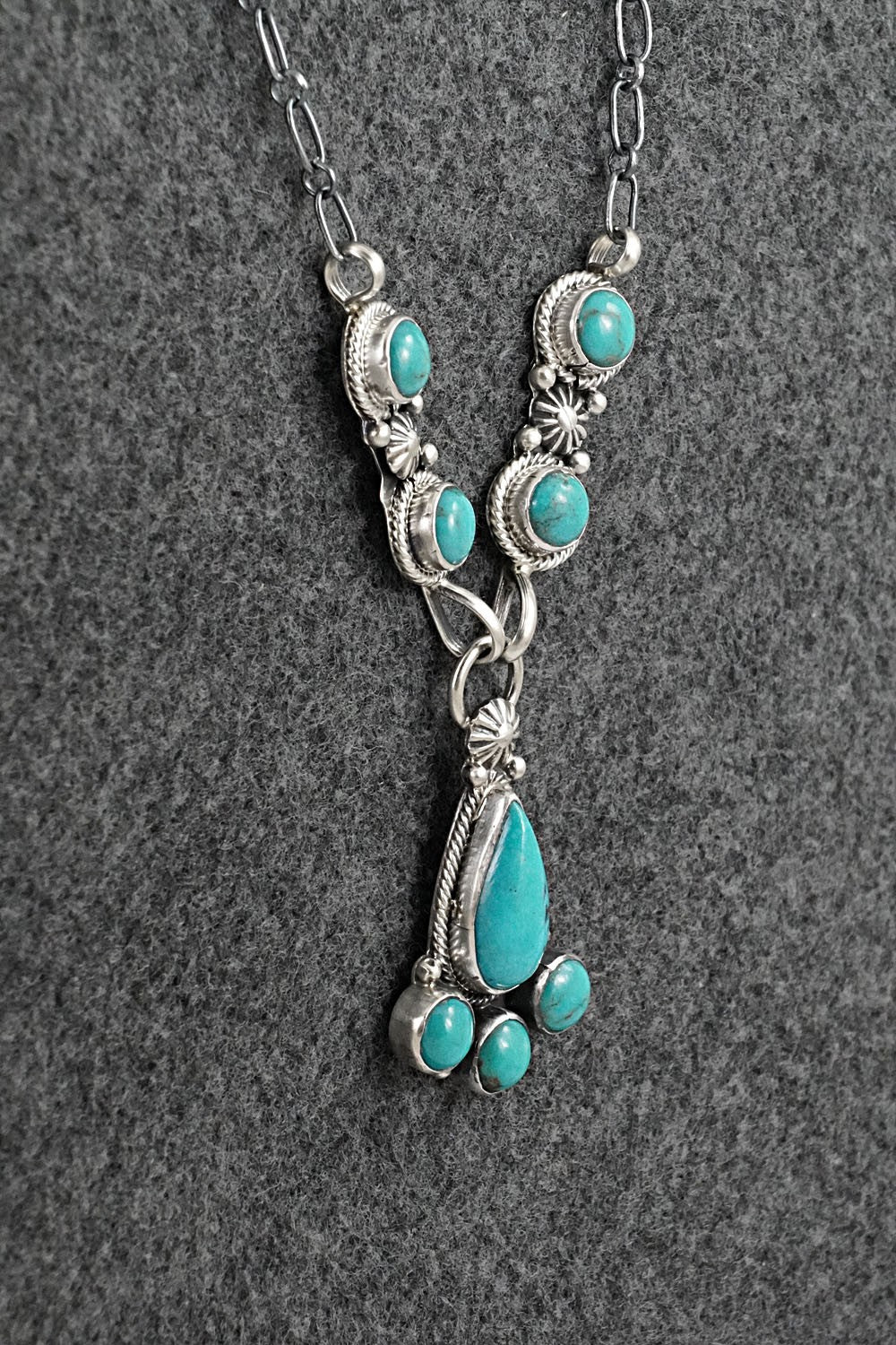 Turquoise & Sterling Silver Necklace - Verley Betone