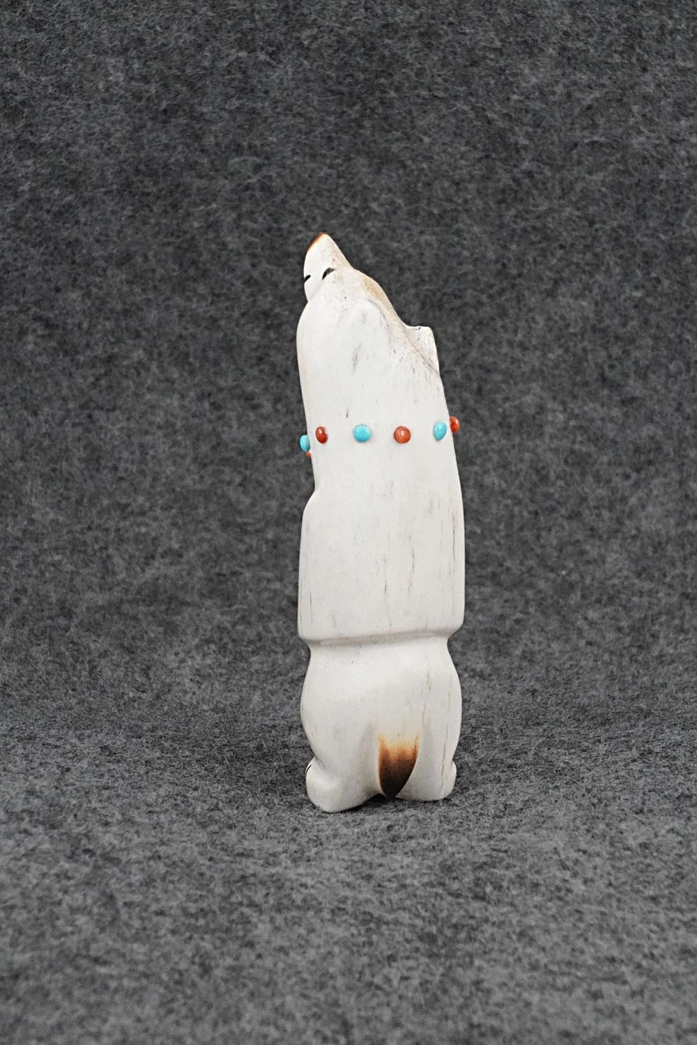 Bear Zuni Fetish Carving - Claudia Peina