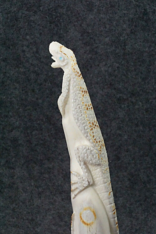 Lizard Zuni Fetish Carving - Maxx Laate