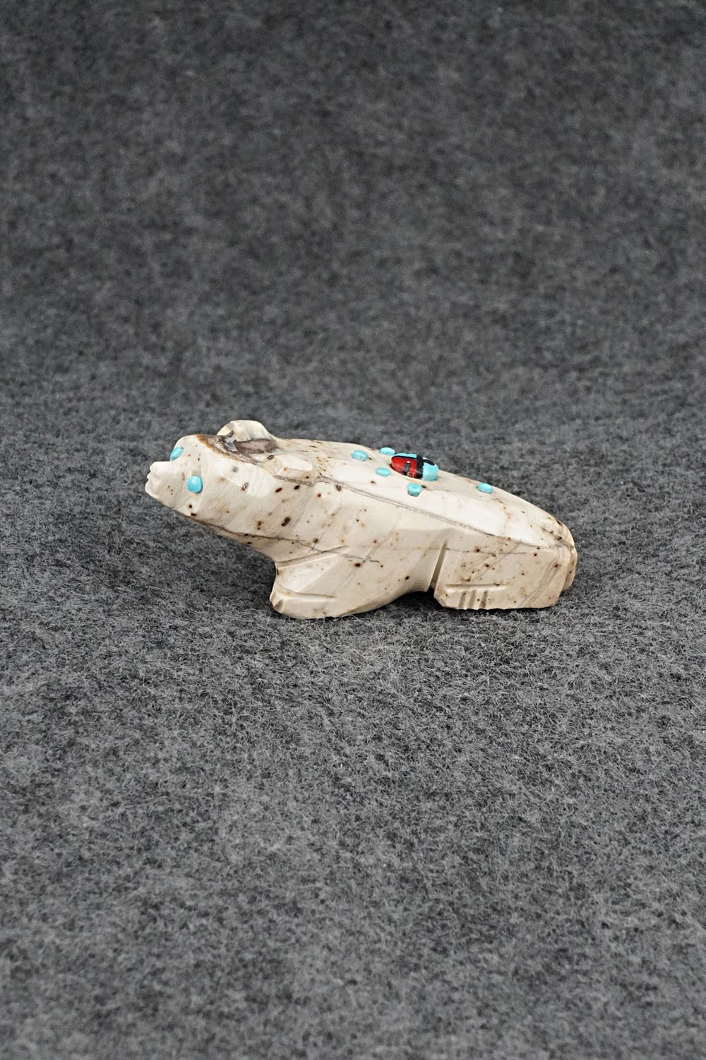 Badger Zuni Fetish Carving - Dannette Laate