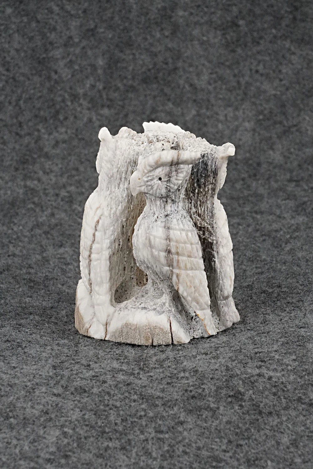 Owls Zuni Fetish Carving - Chris Peina