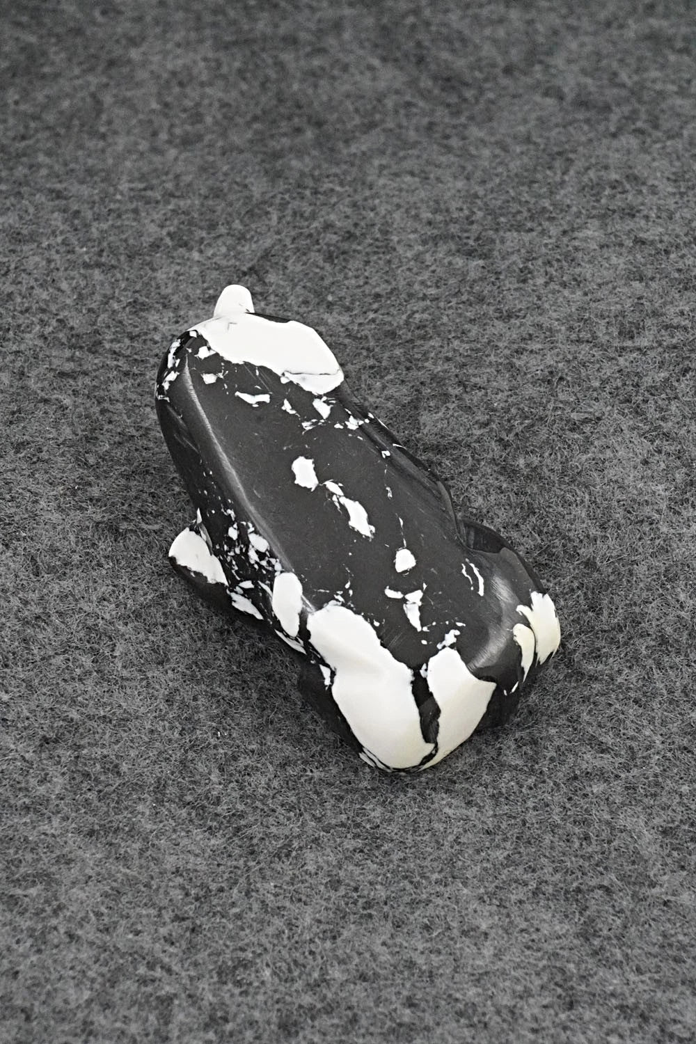 Badger Zuni Fetish Carving - David Chavez