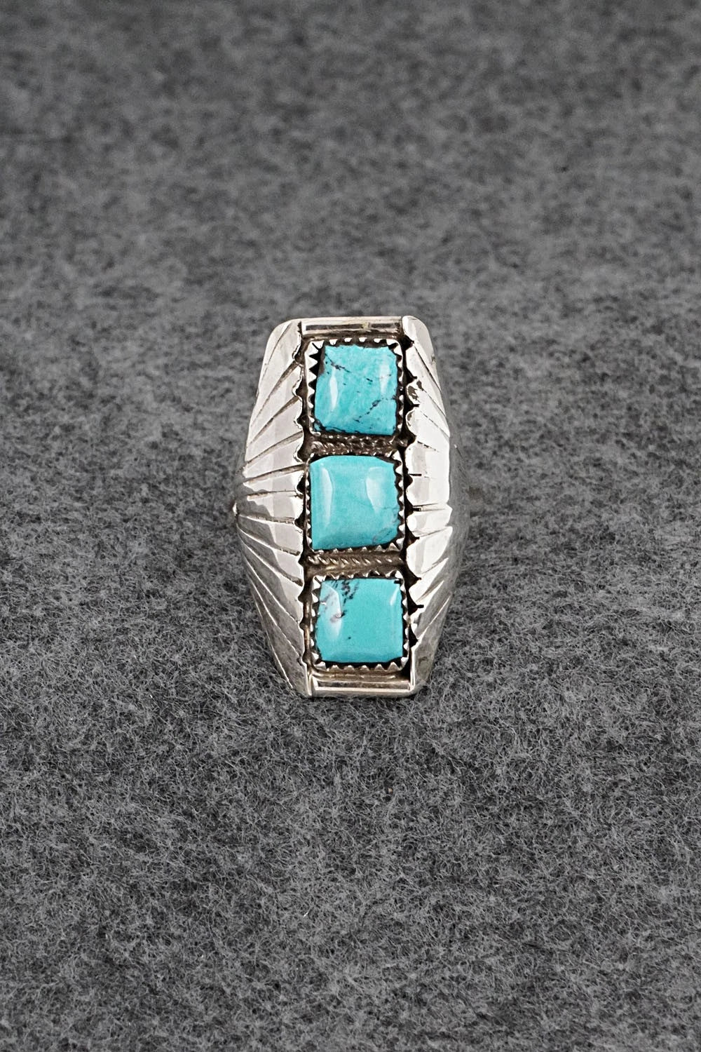 Turquoise & Sterling Silver Vintage Ring - Size 11.5