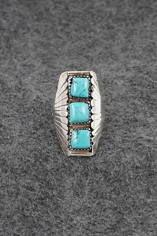 Turquoise & Sterling Silver Vintage Ring - Size 11.5