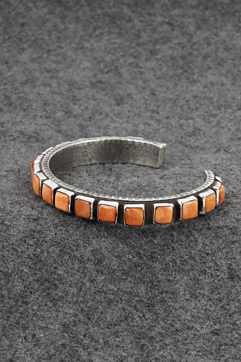 Spiny Oyster & Sterling Silver Bracelet - Ernest Rangel