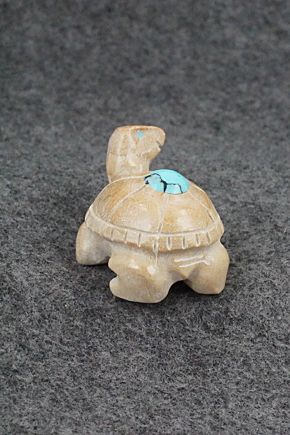 Turtle Zuni Fetish Carving - Freddie Leekya