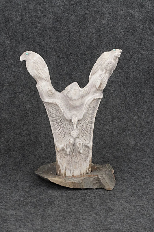 Eagle Zuni Fetish Carving - Terrance Panteah