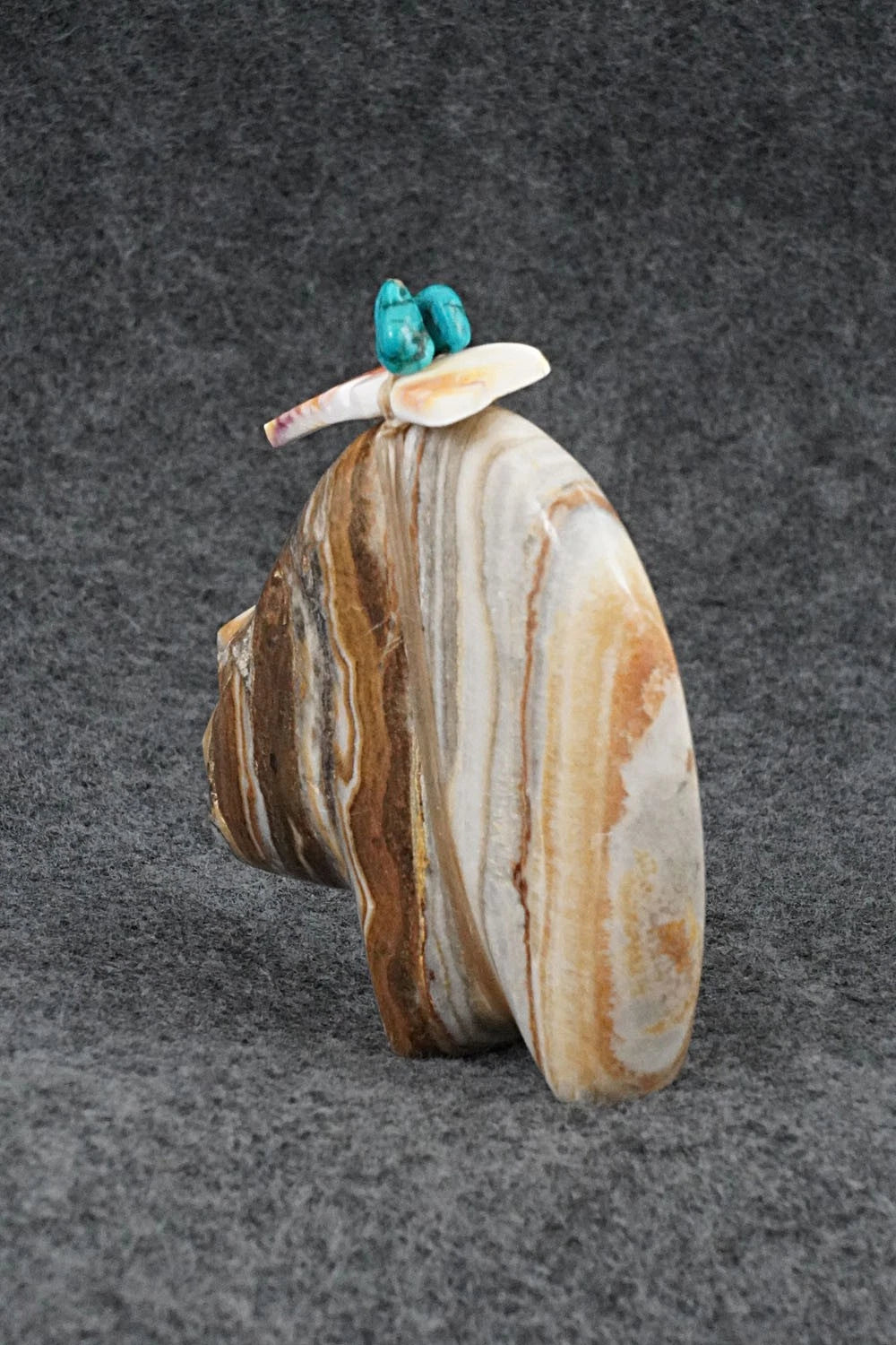 Bear Zuni Fetish Carving - Daphne Quam