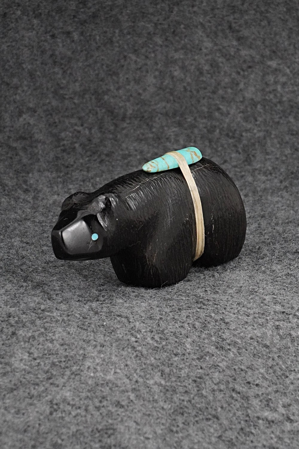 Bear Zuni Fetish Carving - Herb Halate