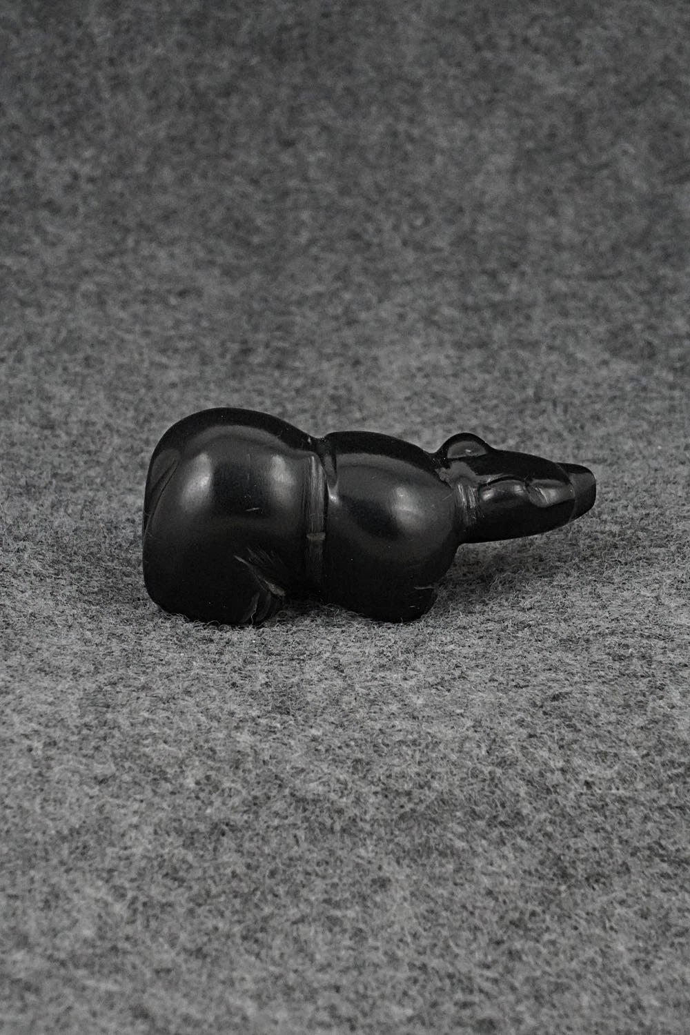 Bear Zuni Fetish Carving - Justin Red Elk