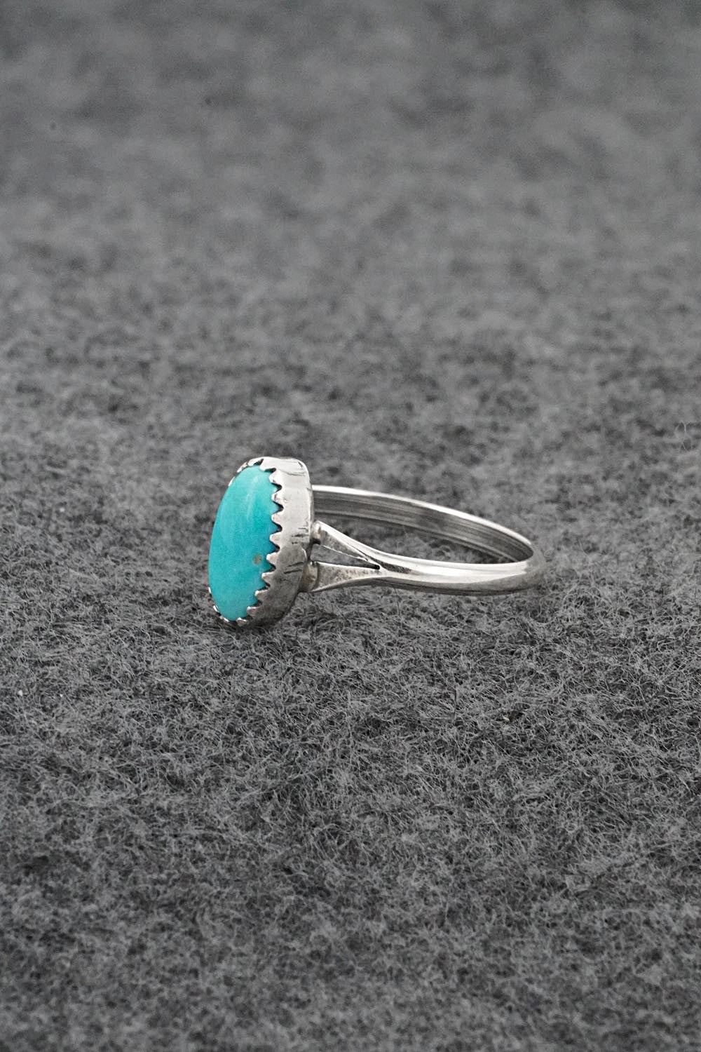 Turquoise & Sterling Silver Ring - Matthew Gordon - Size 8