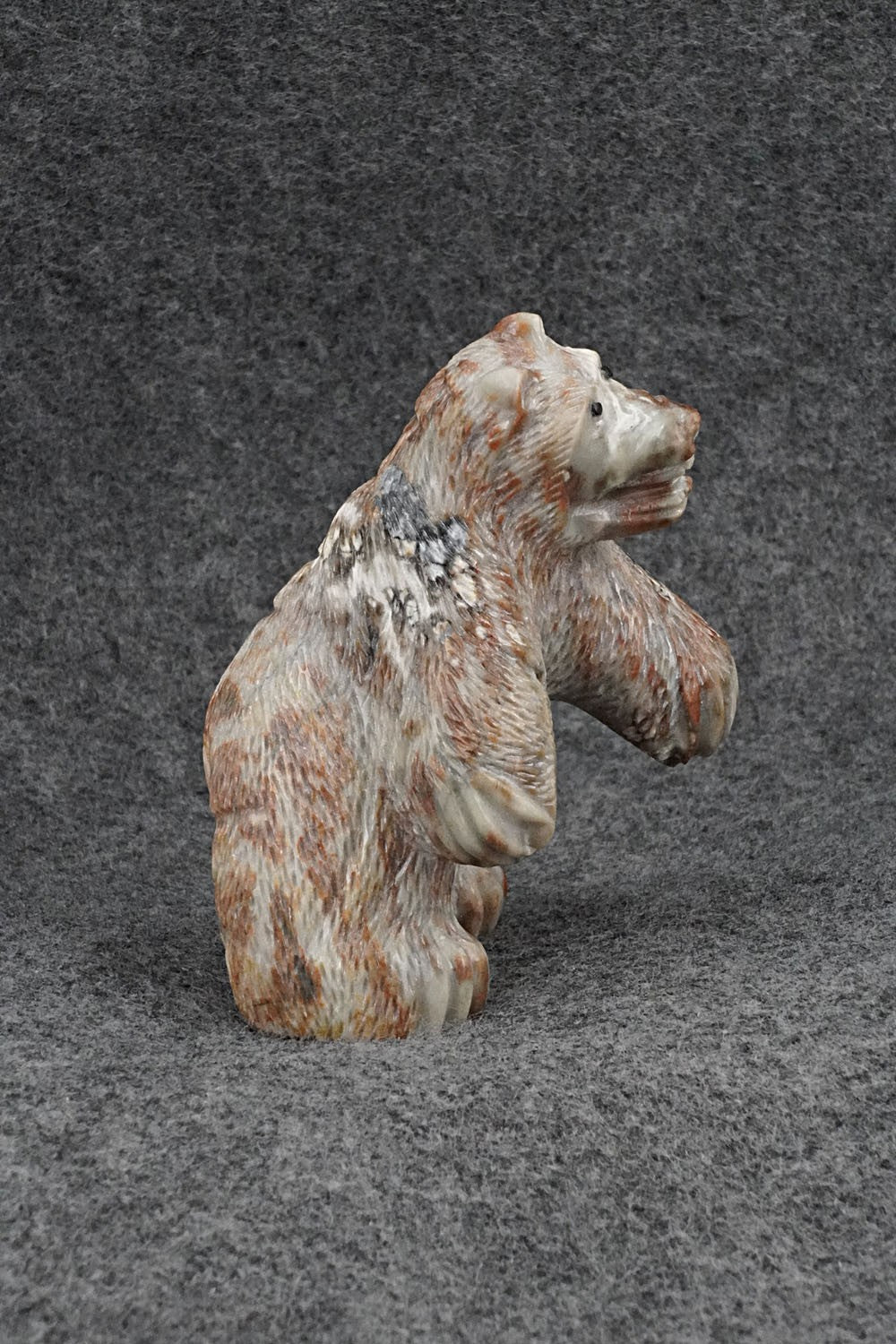 Bear Zuni Fetish Carving - Terrance Panteah