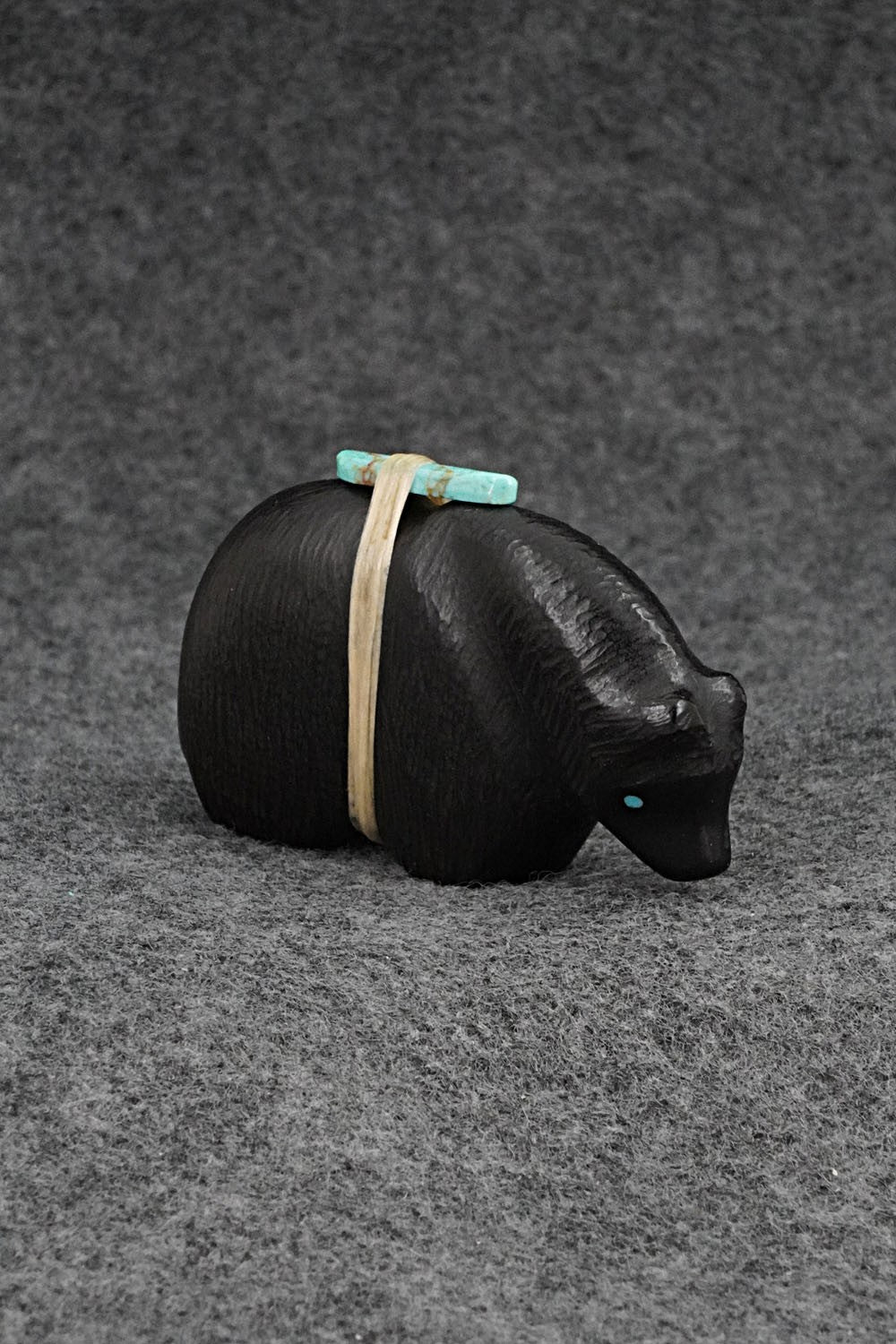 Bear Zuni Fetish Carving - Herbert Halate