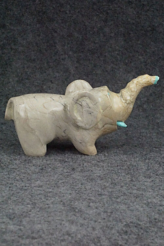 Elephant Zuni Fetish Carving - Enrike Leekya