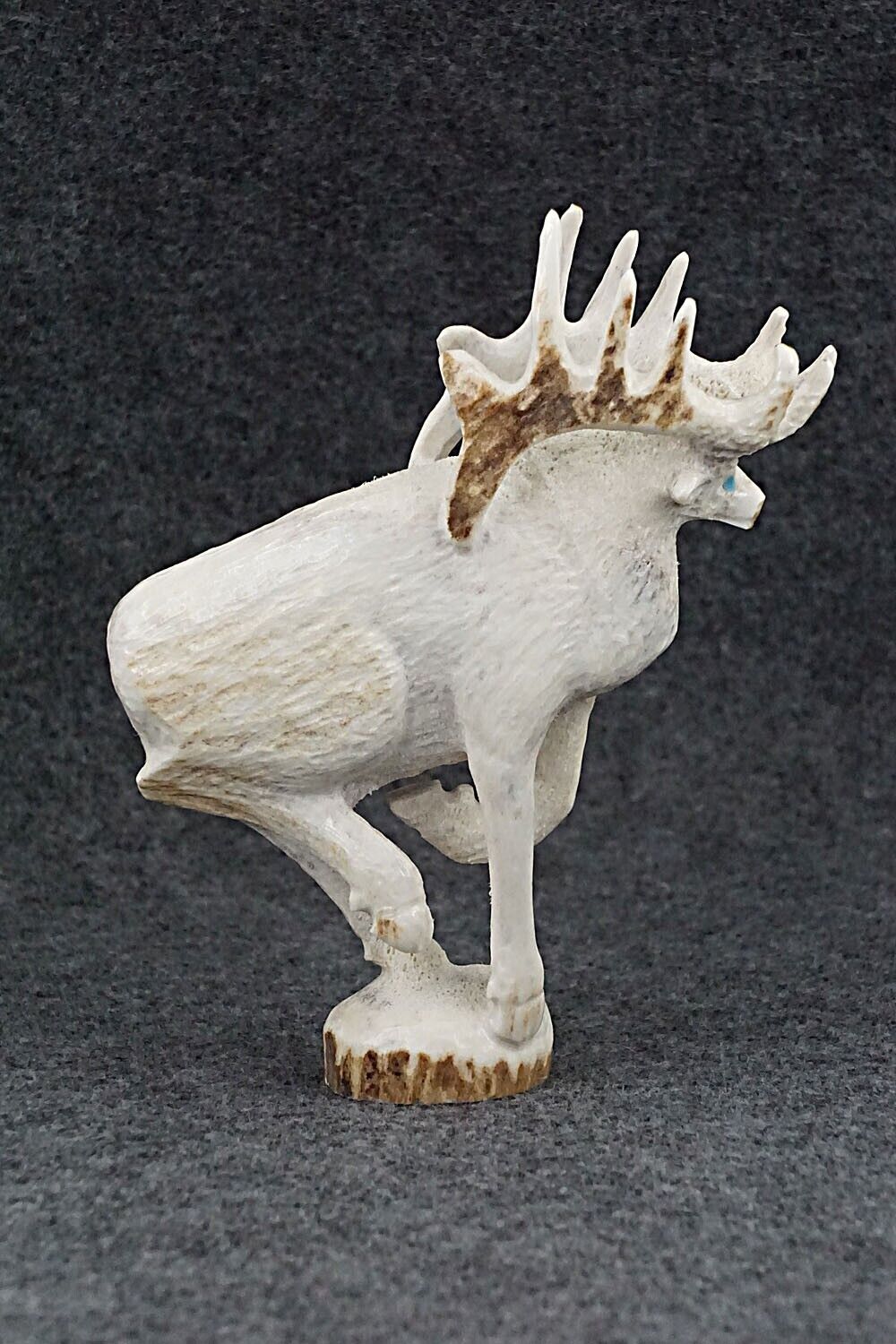 Elk Zuni Fetish Carving - Maxx Laate