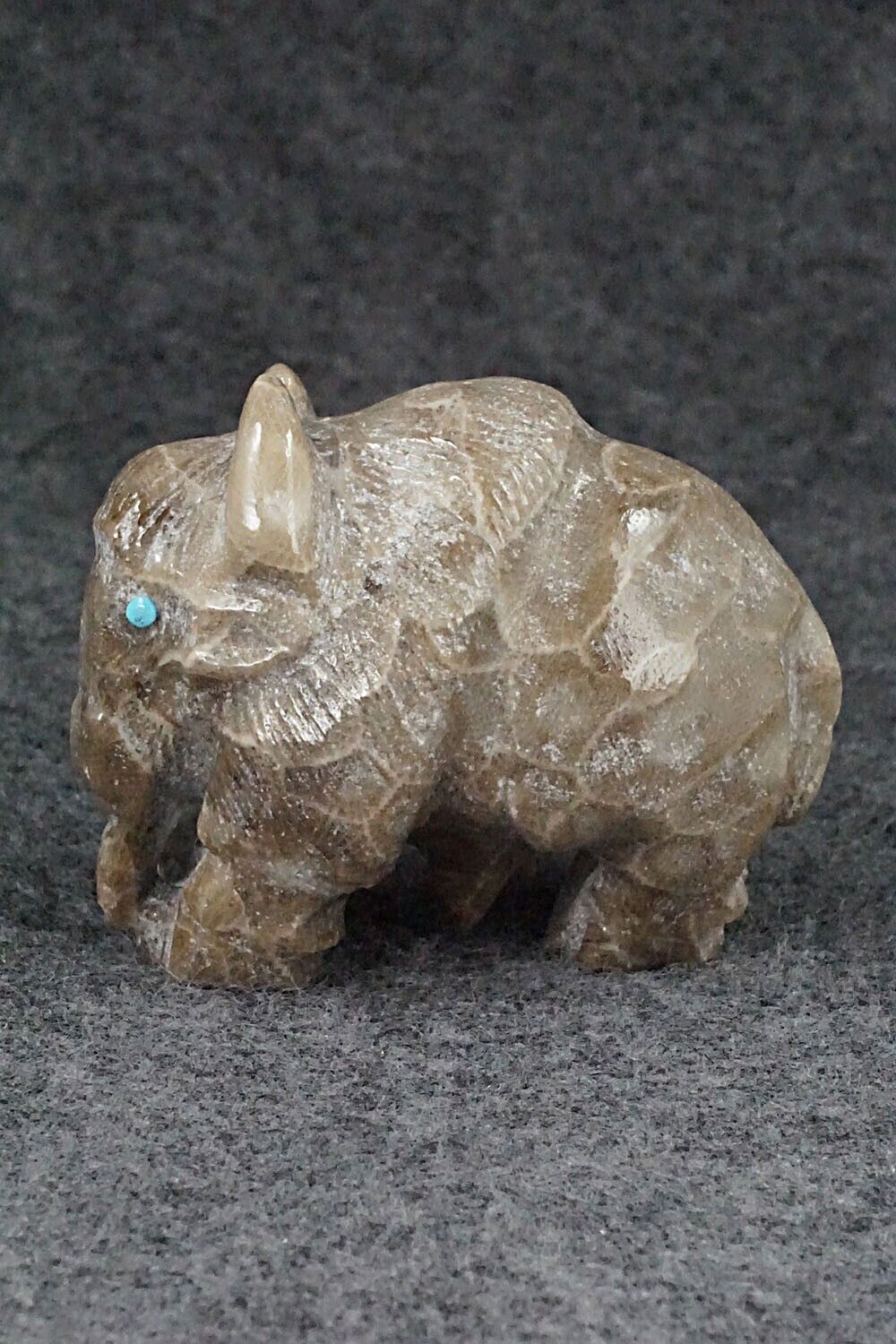 Buffalo Zuni Fetish Carving - Derrick Kaamasee