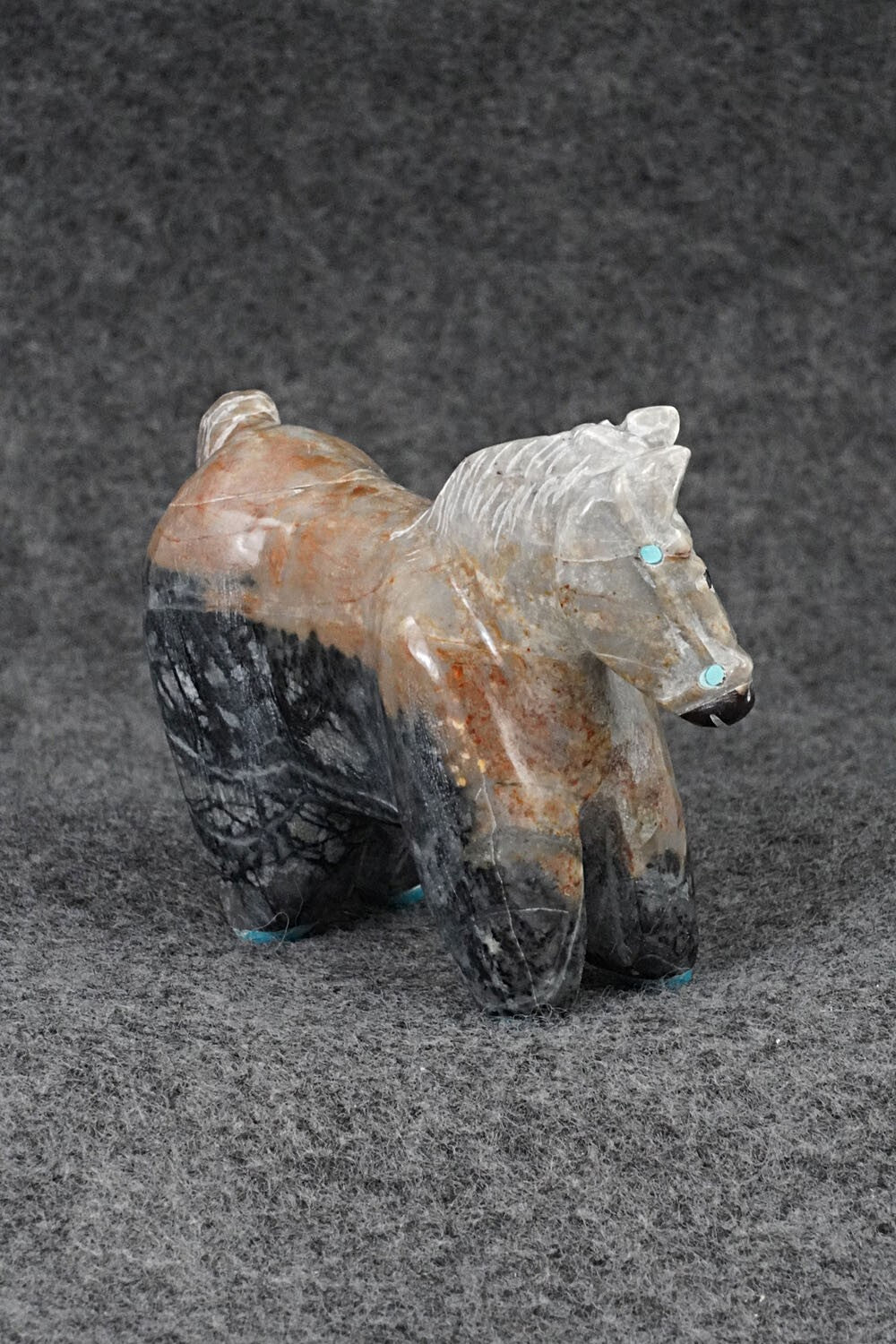 Horse Zuni Fetish Carving - Freddie Leekya