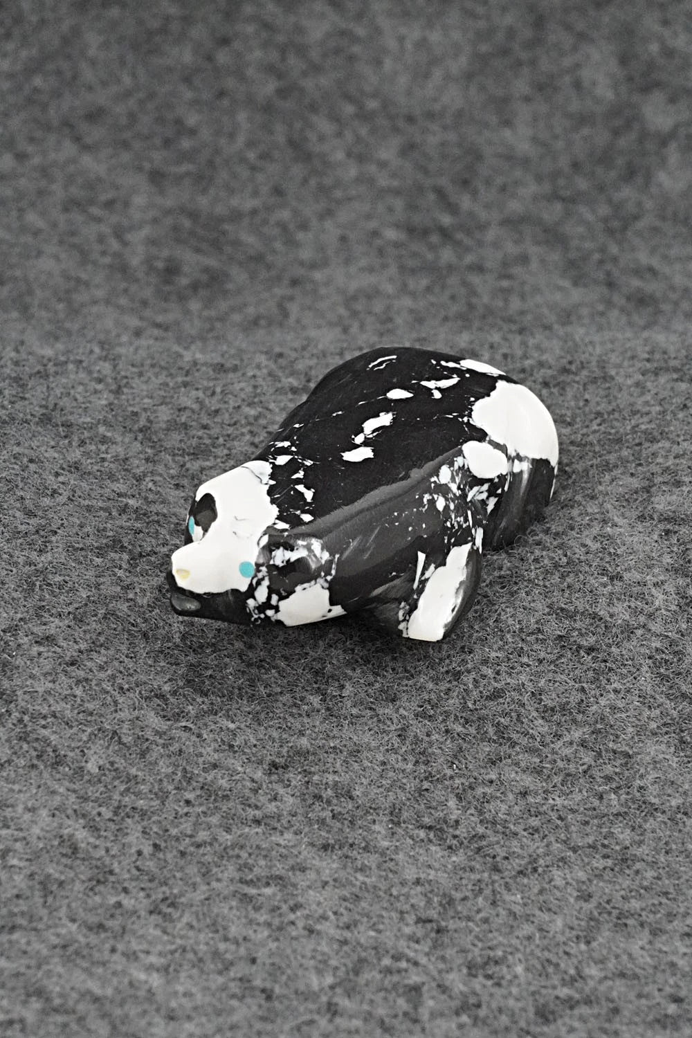 Badger Zuni Fetish Carving - David Chavez