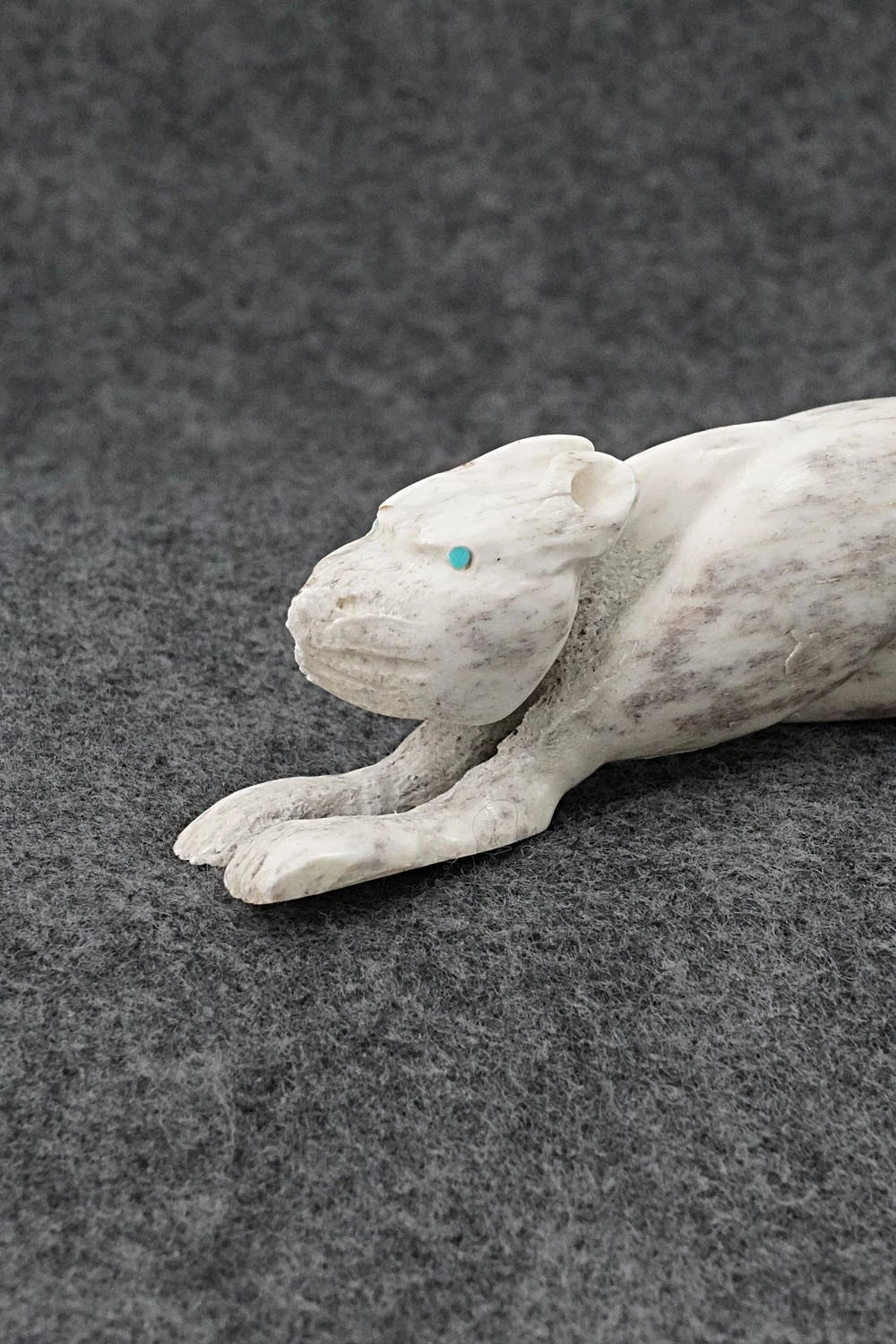 Mountain Lion Zuni Fetish Carving - Garren Ortiz