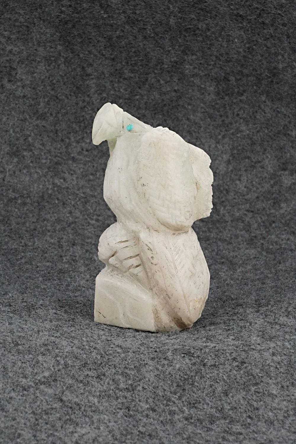 Eagle Zuni Fetish Carving - Jon Quam