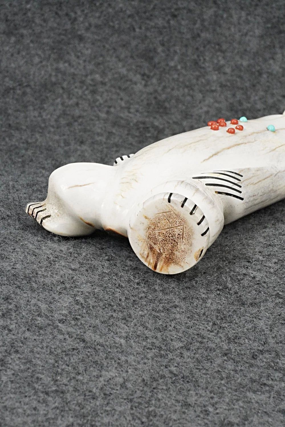 Bear Zuni Fetish Carving - Claudia Peina