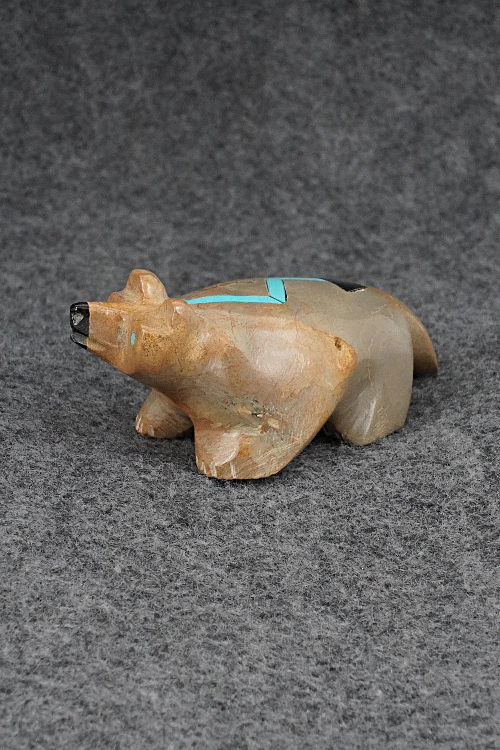 Badger Zuni Fetish Carving - Enrike Leekya