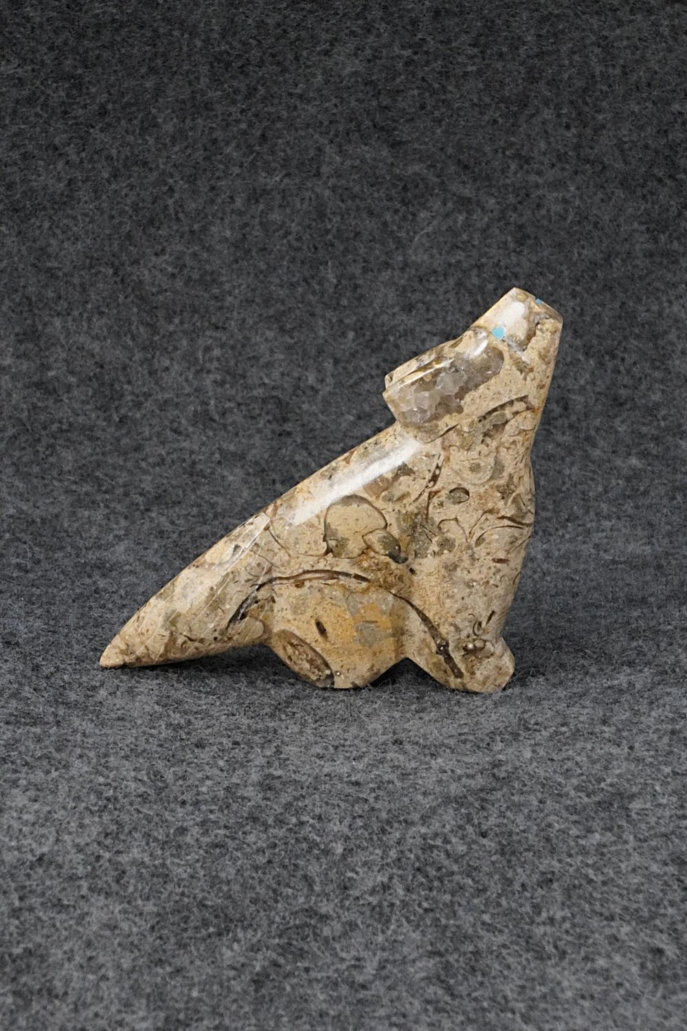 Wolf Zuni Fetish Carving - Kenric Laiwakete