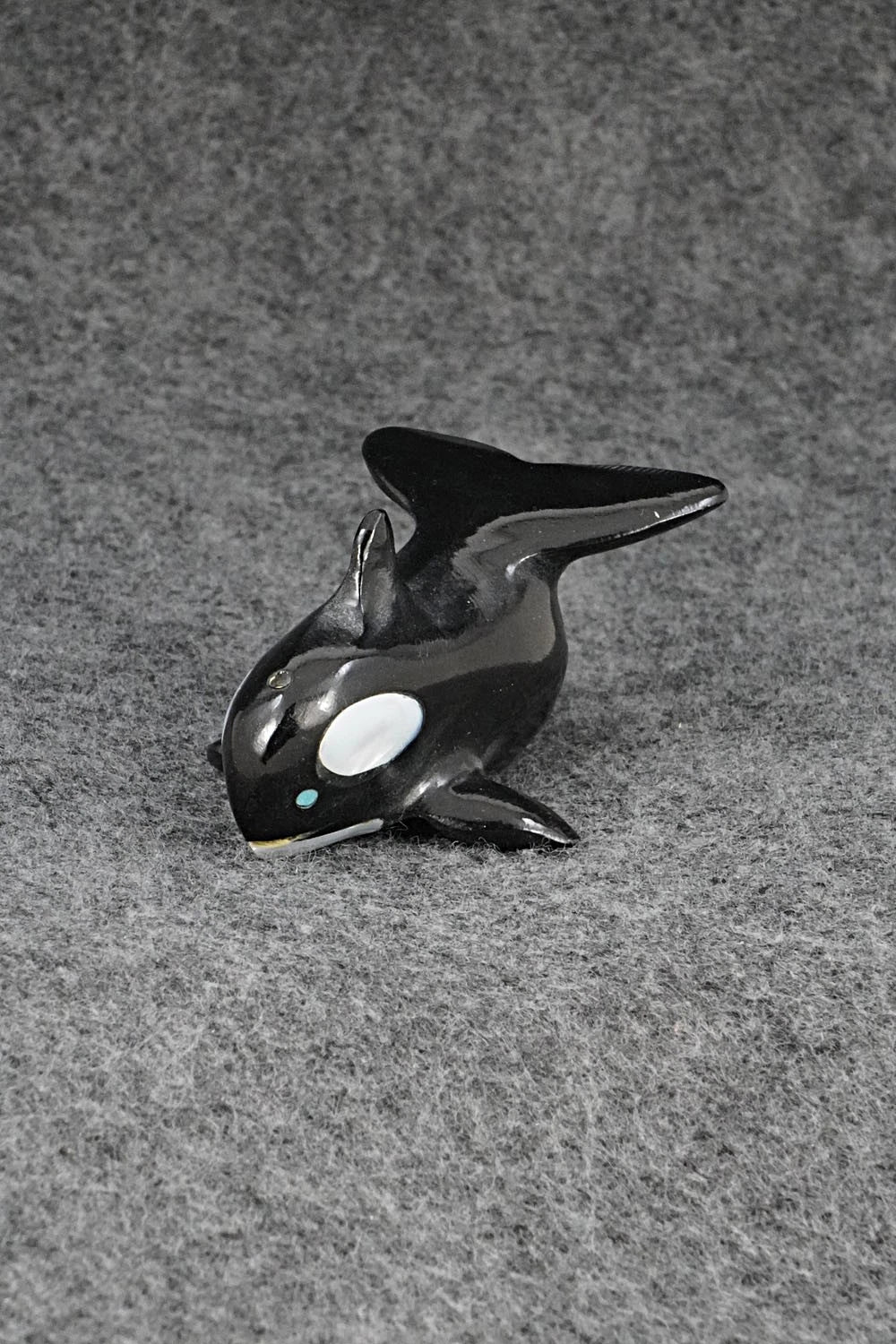 Whale Zuni Fetish Carving - Calvert Bowannie