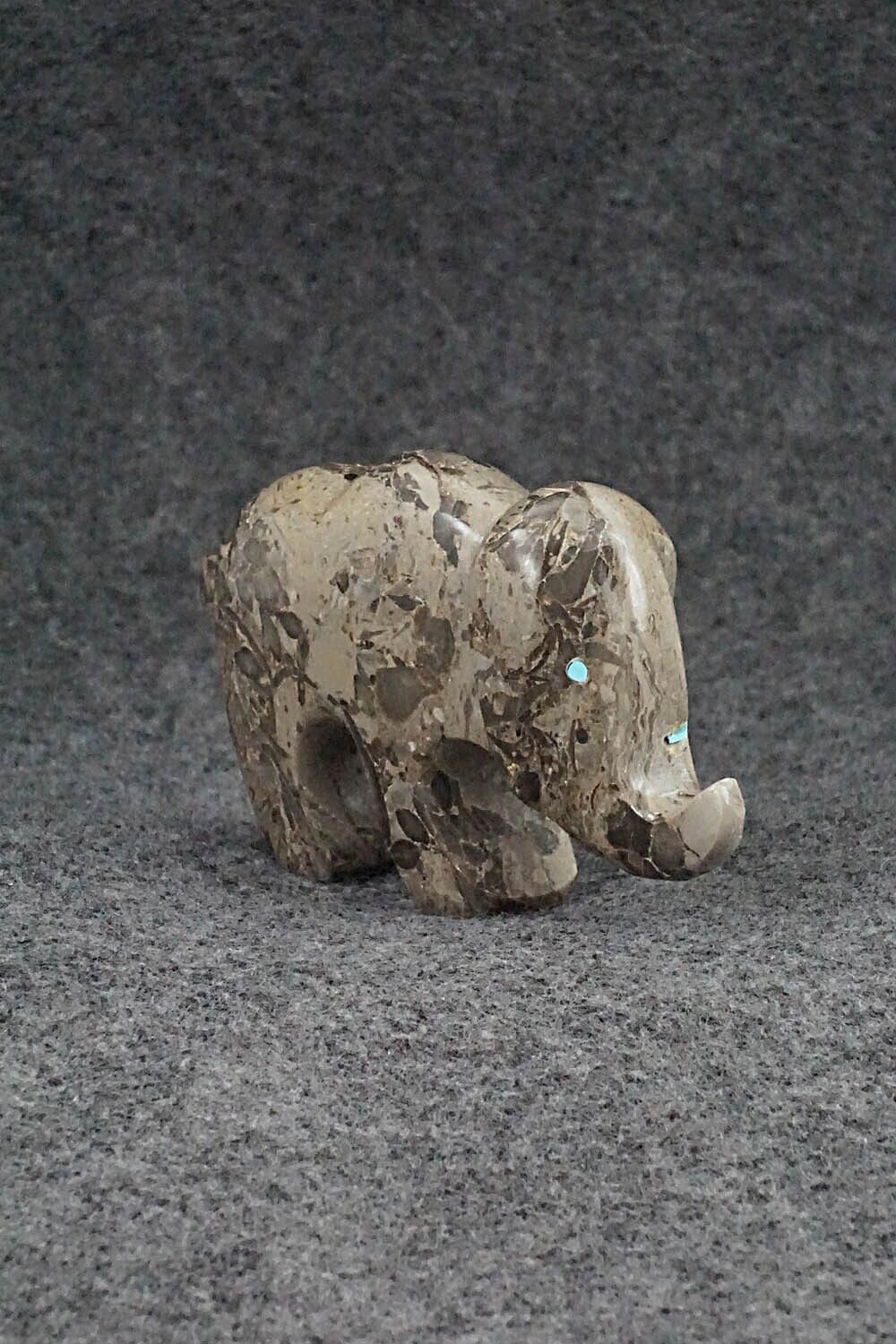 Elephant Zuni Fetish Carving - Kenric Laiwakete
