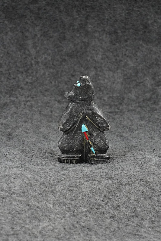 Bear Zuni Fetish Carving - Dannette Laate