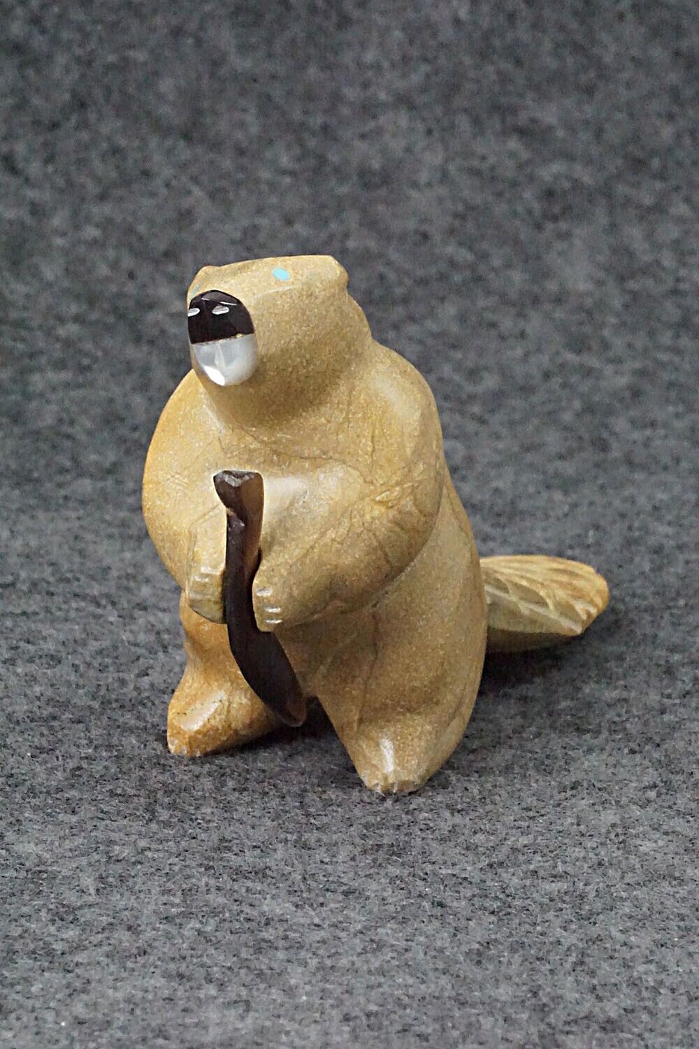 Beaver Zuni Fetish Carving - Enrike Leekya