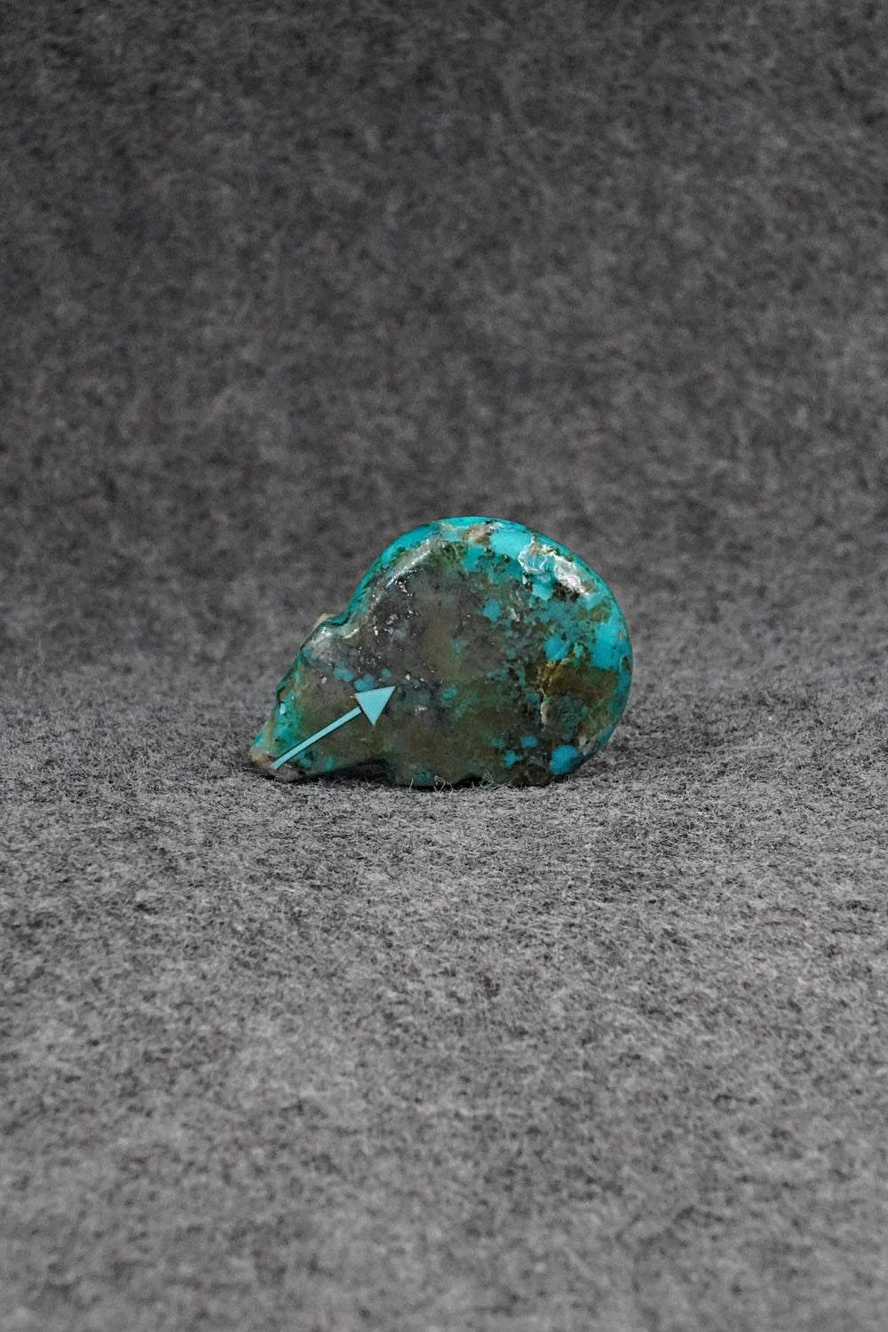 Bear Zuni Fetish Carving - Abby Quam Panteah