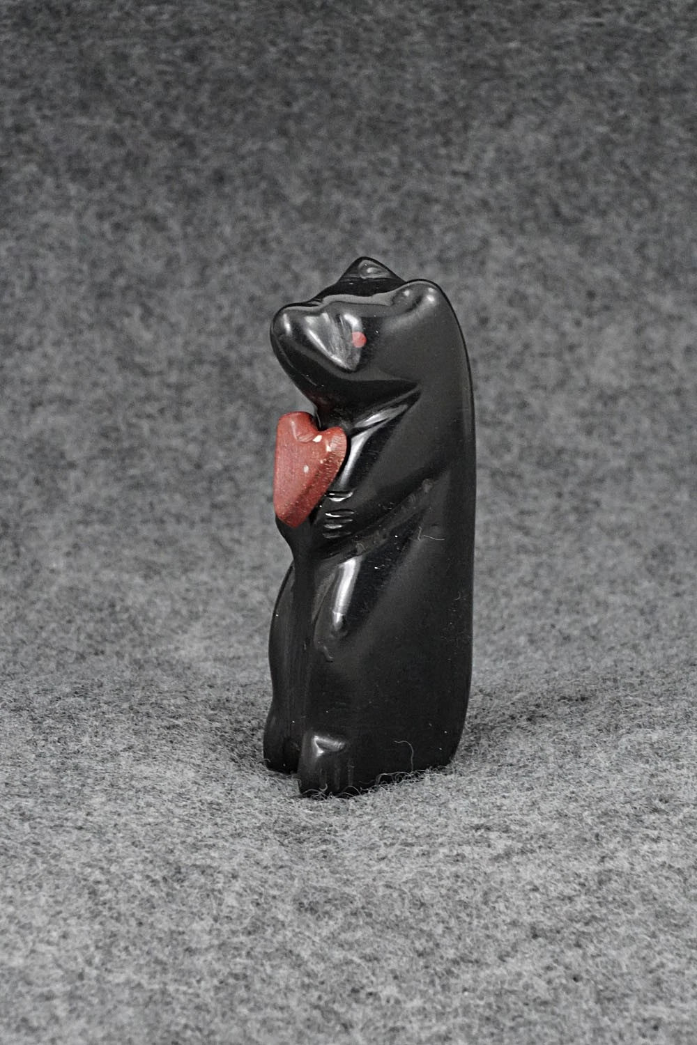 Bear Zuni Fetish Carving - Justin Red Elk