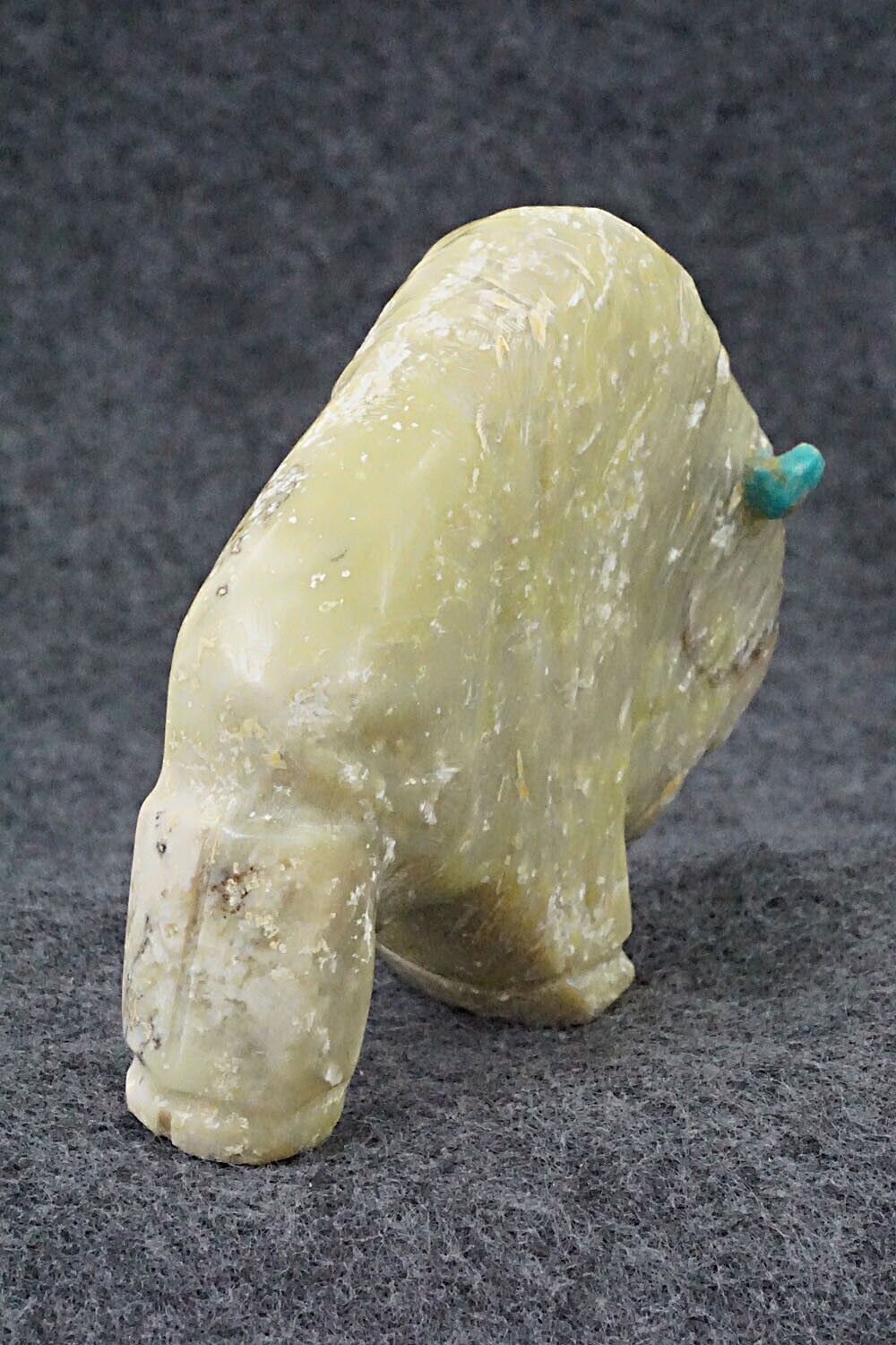 Buffalo Zuni Fetish Carving - Kevin Quam