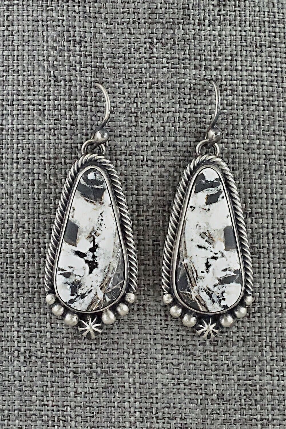 White Buffalo & Sterling Silver Necklace & Earrings Set - Diana Wylie