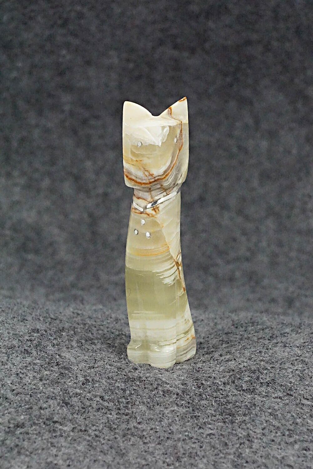 Cat Zuni Fetish Carving - Kenny Chavez