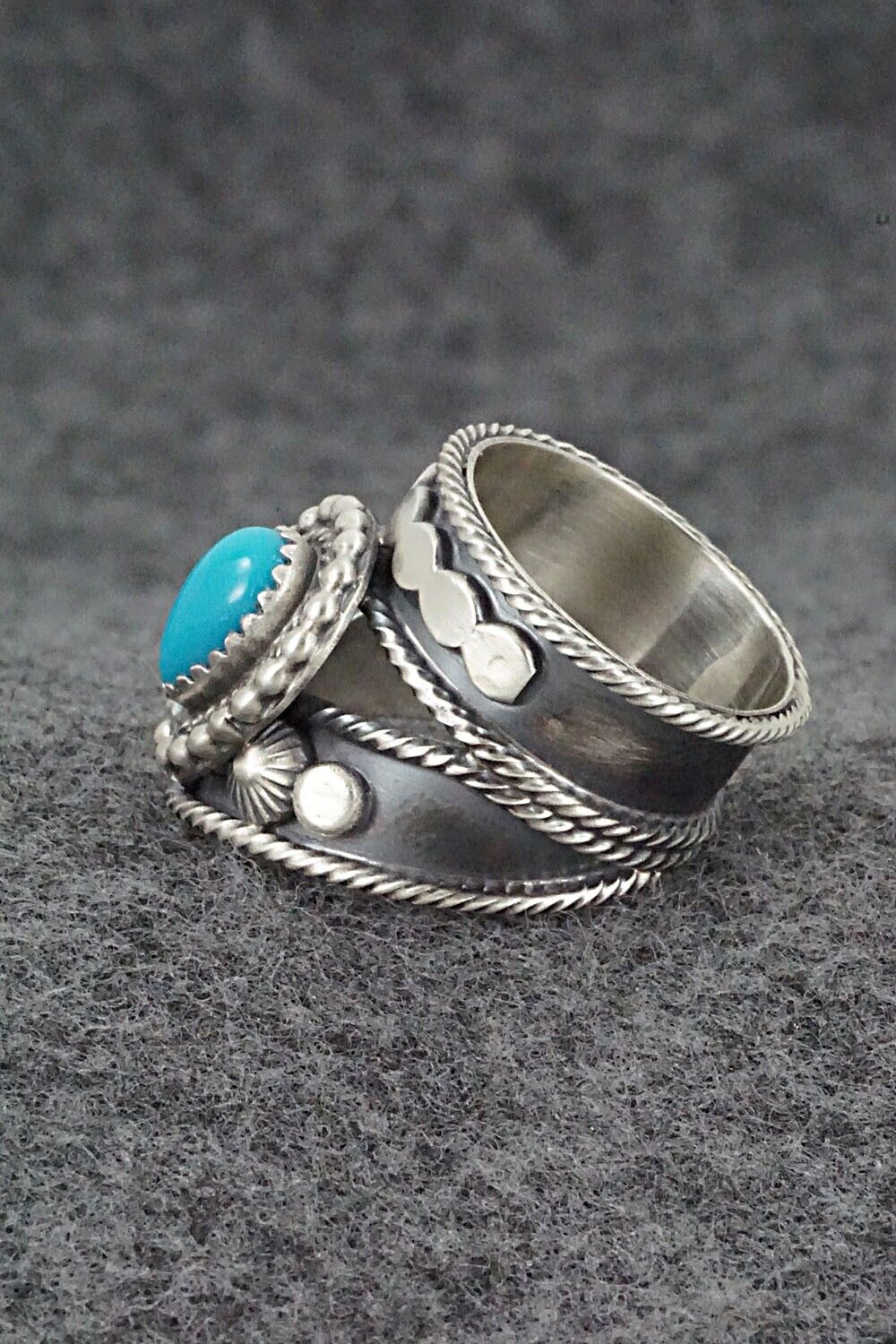 Turquoise & Sterling Silver Ring - Tom Lewis - Size 6.75