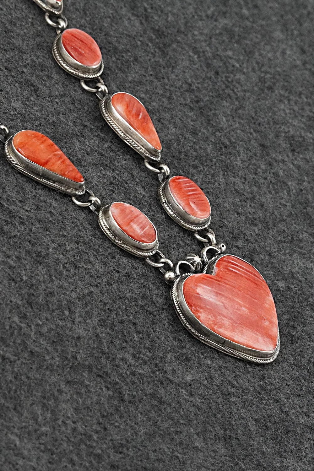 Spiny Oyster & Sterling Silver Necklace and Earrings Set - Bobby Johnson