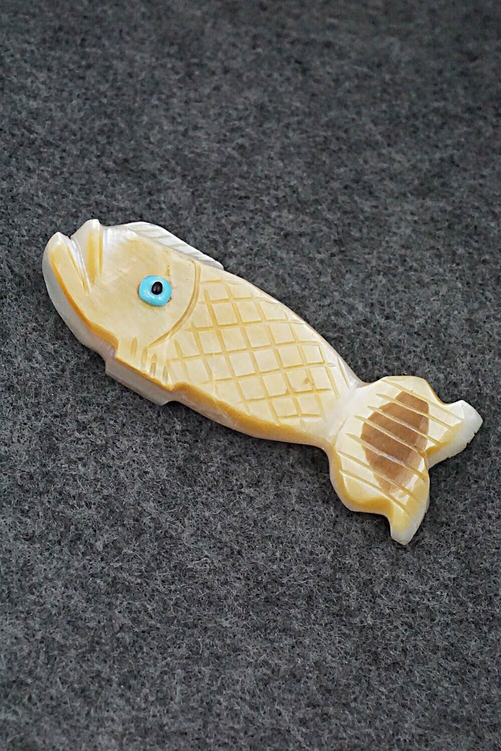 Fish Zuni Fetish Carving - Danette Laate