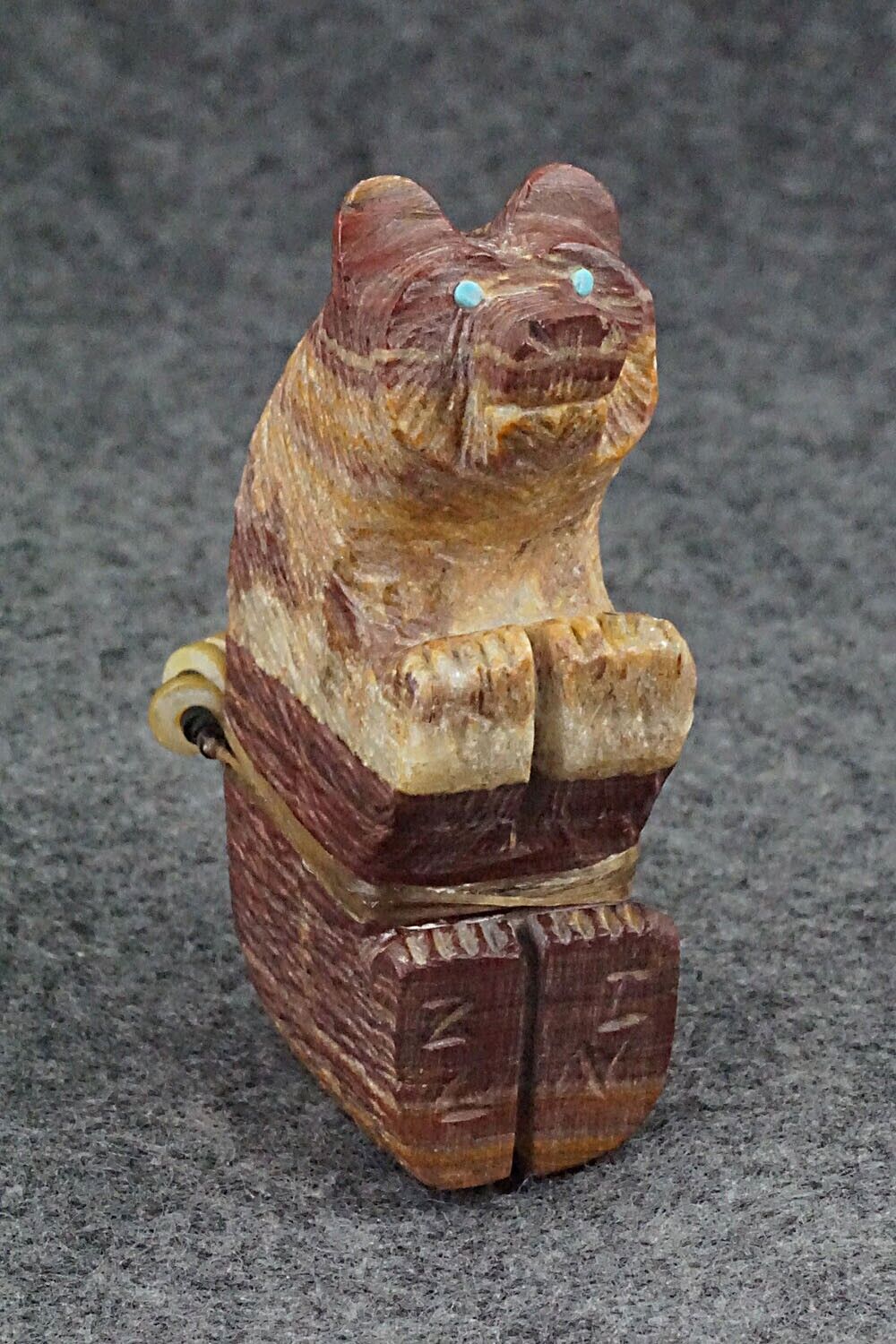 Bear Zuni Fetish Carving - Douglas Martza