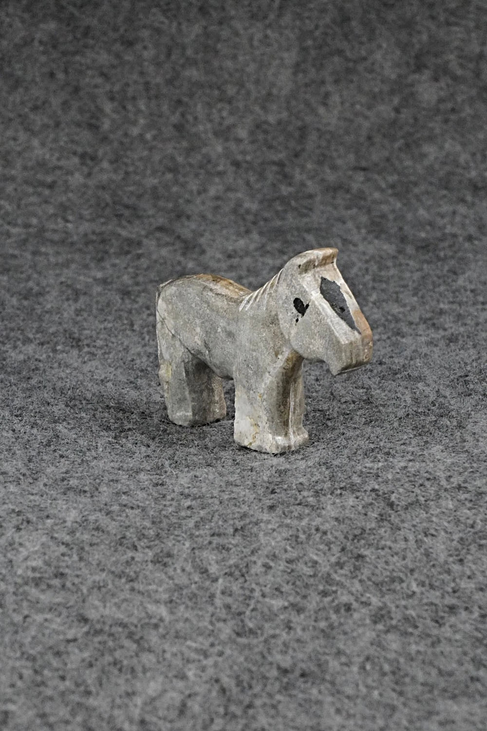 Horse Zuni Fetish Carving - Carol Martin