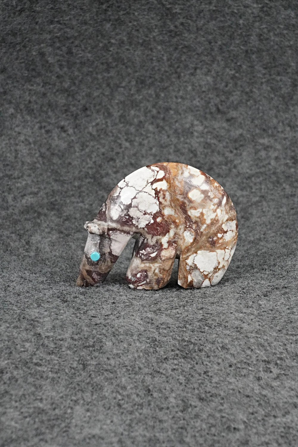 Bear Zuni Fetish Carving - Ronnie Lunasee