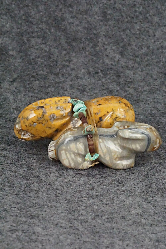 Rabbits Zuni Fetish Carving - Daisy Natewa