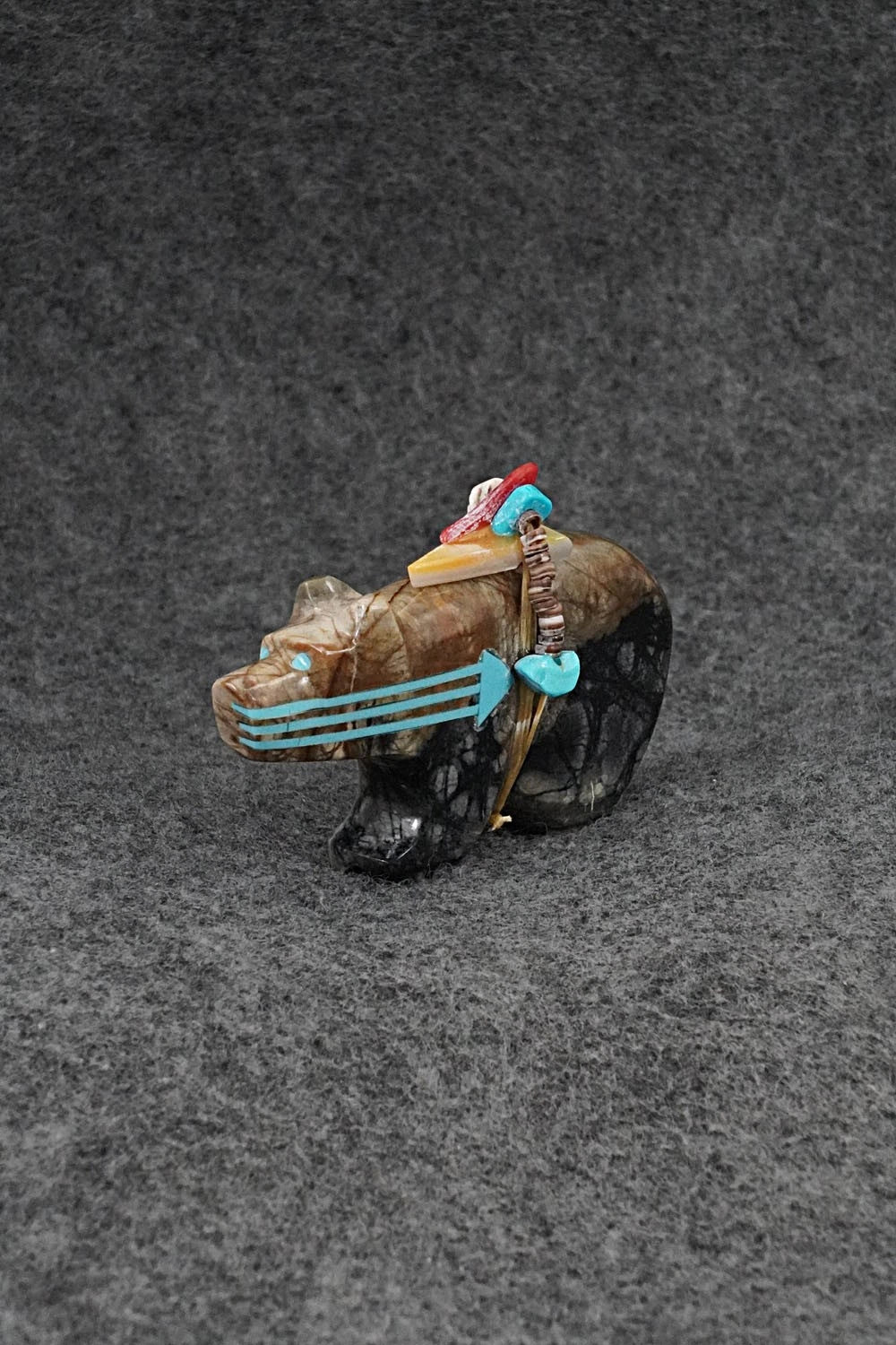 Bear Zuni Fetish Carving - Rodney Laiwakete