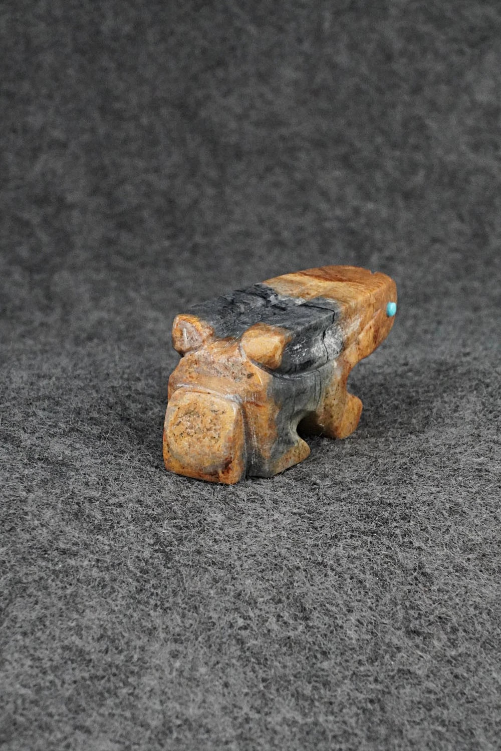 Rabbit Zuni Fetish Carving - Reynold Lunasee