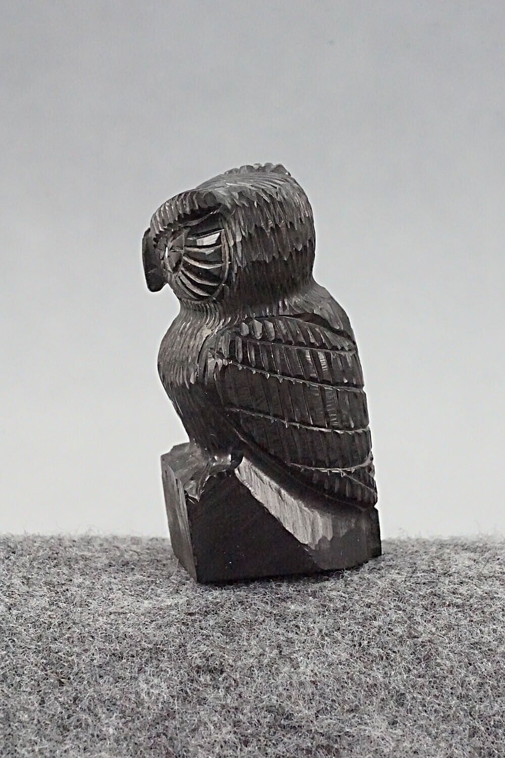 Owl Zuni Fetish Carving - Chris Peina
