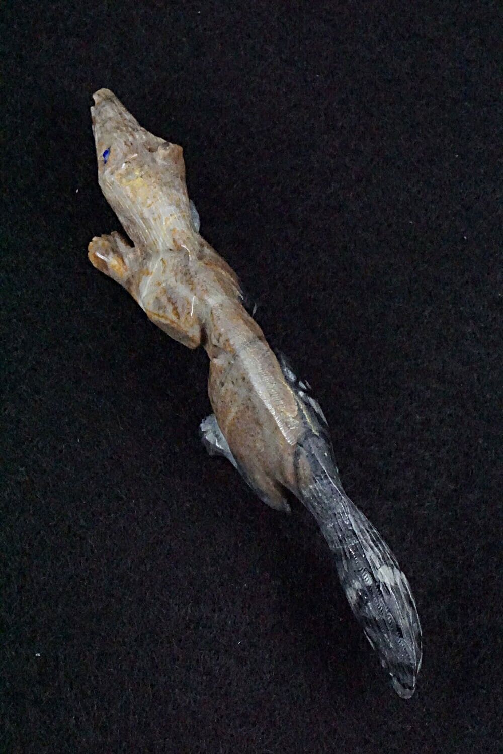 Wolf Zuni Fetish Carving - Lance Cheama