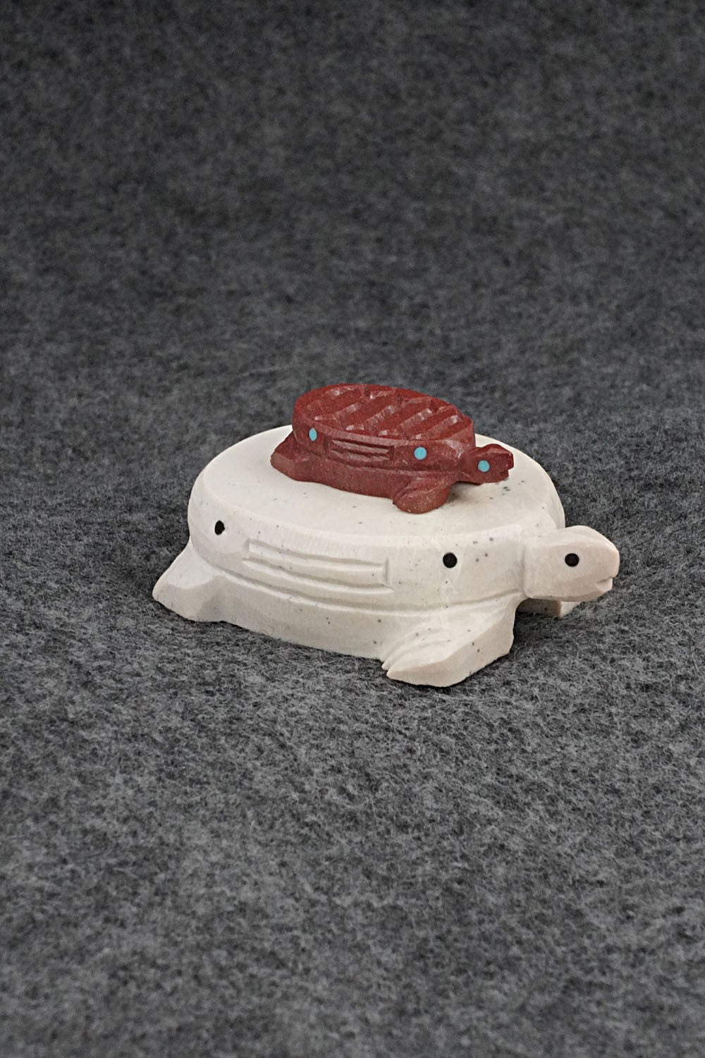 Turtle Zuni Fetish Carving - Jesus Espino