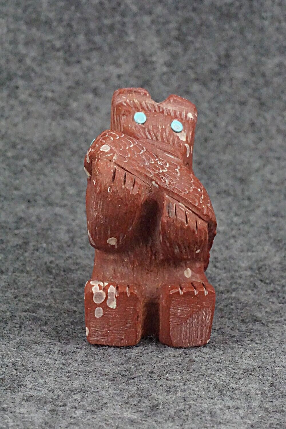 Bear with Fish Zuni Fetish Carving - Carlton Kaamasee